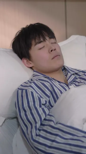 หนุ่มเย็นชา ผู้มีเสน่ห์