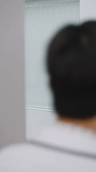 หนุ่มเย็นชา ผู้มีเสน่ห์