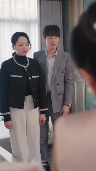 หนุ่มเย็นชา ผู้มีเสน่ห์