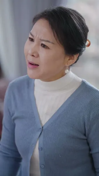 หนุ่มเย็นชา ผู้มีเสน่ห์