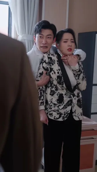 หนุ่มเย็นชา ผู้มีเสน่ห์