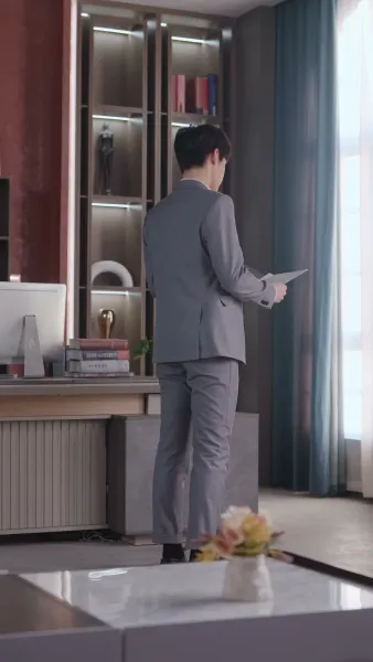 หนุ่มเย็นชา ผู้มีเสน่ห์