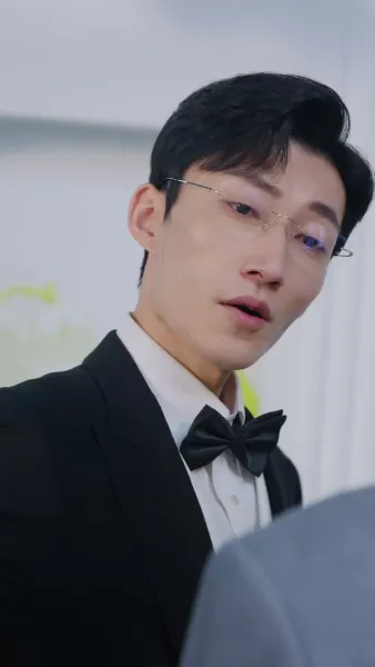 หนุ่มเย็นชา ผู้มีเสน่ห์