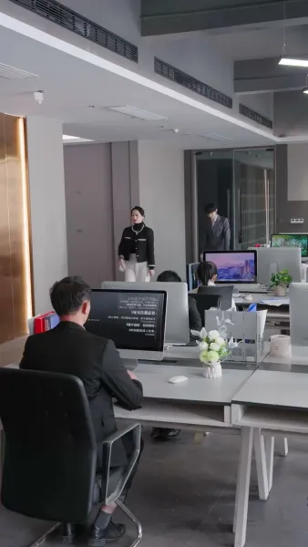 หนุ่มเย็นชา ผู้มีเสน่ห์