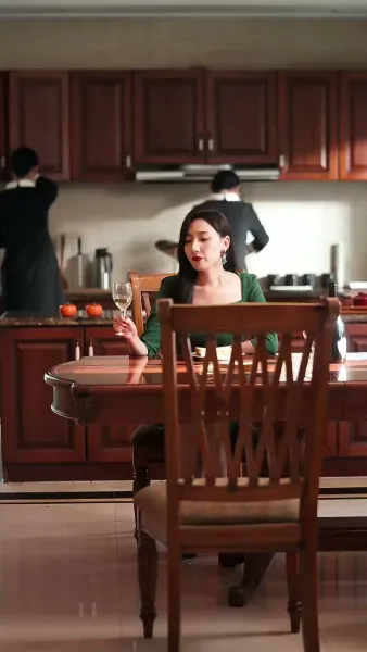 สาวใช้สนองแค้น