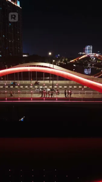 จุมพิตแห่งอันตราย