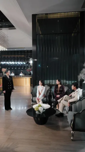 อย่ามาแหย่ ฉันเป็นย่าแก