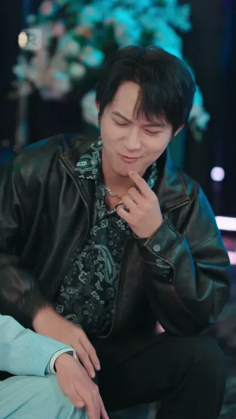 คู่หมั้นทรยศ จูงมือรัชทายาท