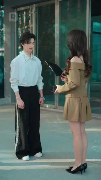 คู่หมั้นทรยศ จูงมือรัชทายาท