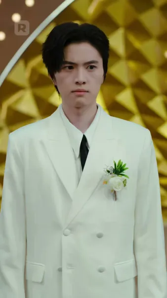 คู่หมั้นทรยศ จูงมือรัชทายาท