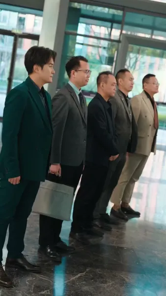 คู่หมั้นทรยศ จูงมือรัชทายาท