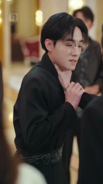 คู่หมั้นทรยศ จูงมือรัชทายาท