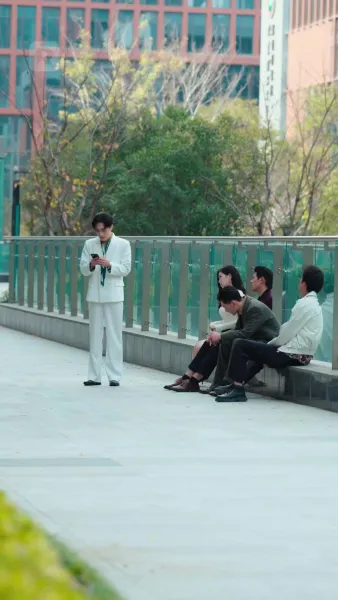 คู่หมั้นทรยศ จูงมือรัชทายาท