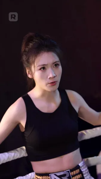 แม่มวยเกิดใหม่ ไฟสังเวียนลุกโชน