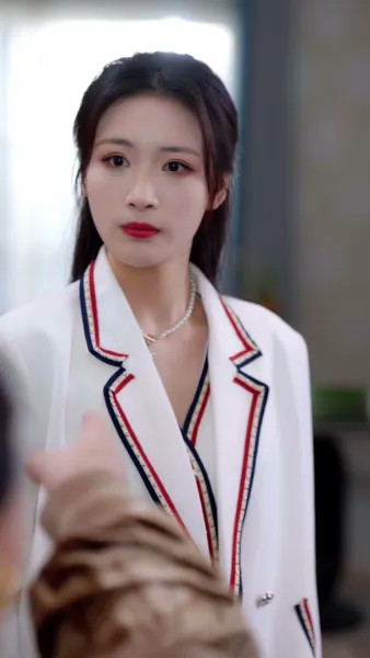 แม่มวยเกิดใหม่ ไฟสังเวียนลุกโชน