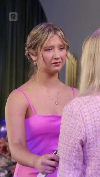 สลับหน้าล่าสังหาร