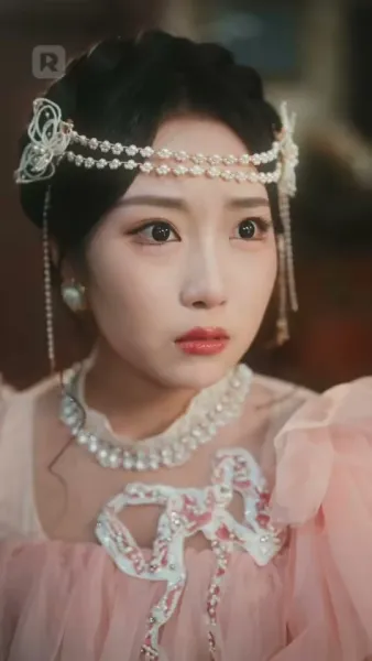 ผิดธรรมเนียม