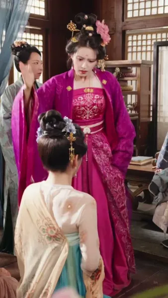 บุตรีอนุชิงขึ้นเป็นเจ้าเรือน