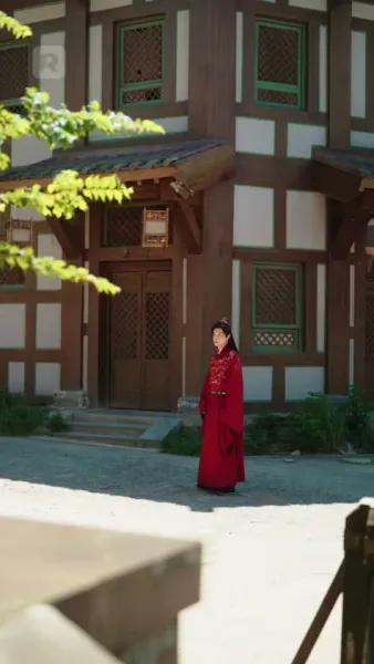 บุตรีอนุชิงขึ้นเป็นเจ้าเรือน