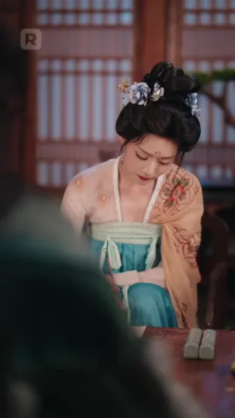 บุตรีอนุชิงขึ้นเป็นเจ้าเรือน