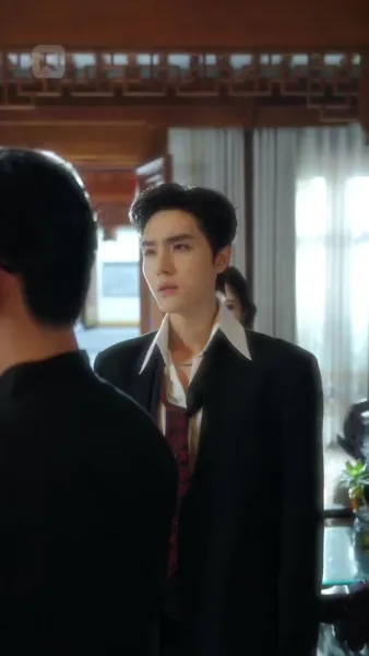 พันธนีรักในเงาแค้น