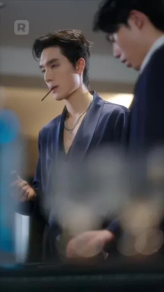 พันธนีรักในเงาแค้น