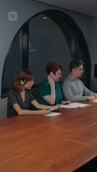 ท้าใจนายลอยด์: รักเร้นข้ามวัย