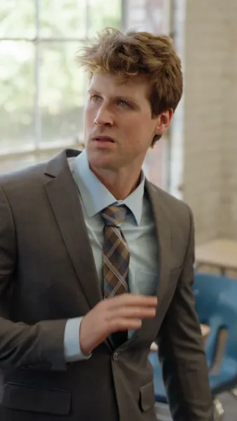 ท้าใจนายลอยด์: รักเร้นข้ามวัย