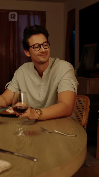 ท้าใจนายลอยด์: รักเร้นข้ามวัย