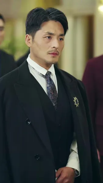 มังกรแกร่งพ้นคุก