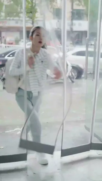 มังกรแกร่งพ้นคุก