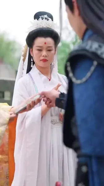 ฝึกฝนสู่ตะวันตก: เพื่อการกอบกู้เธอ