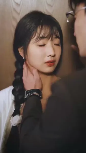 รักตกกลางดึก