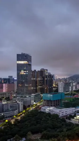 รักตกกลางดึก