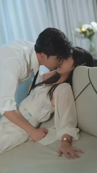 รักตกกลางดึก