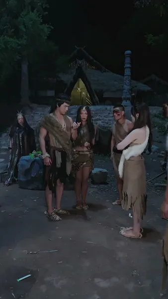 รักท่ามกลางผืนป่า: ที่รักแสนดุร้าย