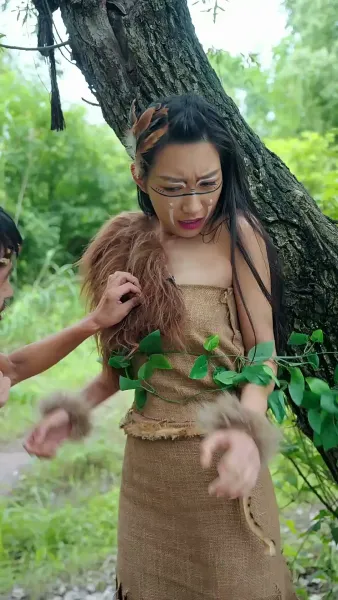 รักท่ามกลางผืนป่า: ที่รักแสนดุร้าย