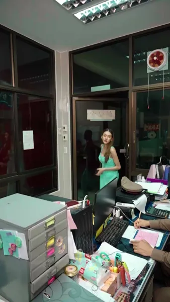 เลขาที่รักโปรดอย่าหนีไป