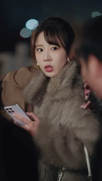 รักผิดเวลา ข้ามภพข้ามชาติ