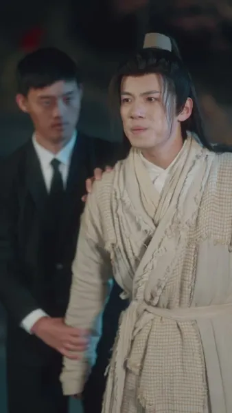 รักผิดเวลา ข้ามภพข้ามชาติ