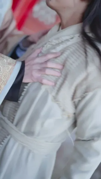 รักผิดเวลา ข้ามภพข้ามชาติ