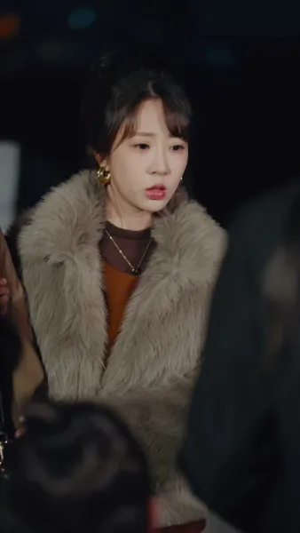 รักผิดเวลา ข้ามภพข้ามชาติ