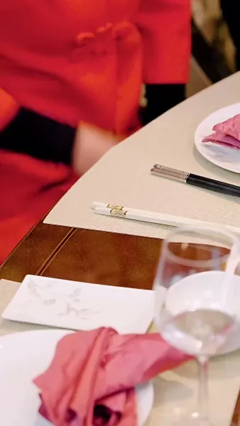 การเปิดตัวของเขยมังกร