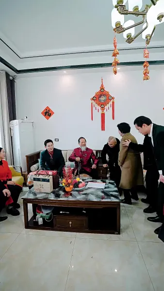 การเปิดตัวของเขยมังกร