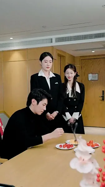 การเปิดตัวของเขยมังกร