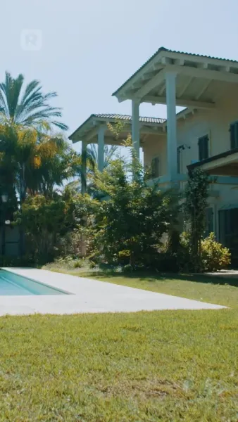 ชีวิตคู่ของมรดกหญิงพันล้าน