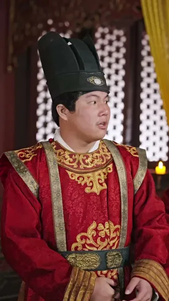 ย้อนเวลากลับไปเป็นฮ่องเต้