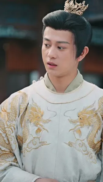 ย้อนเวลากลับไปเป็นฮ่องเต้