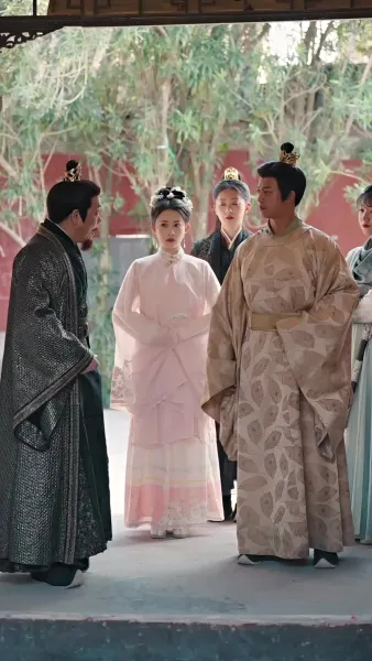 ย้อนเวลากลับไปเป็นฮ่องเต้