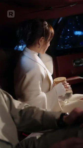 เมื่อรักนำทาง